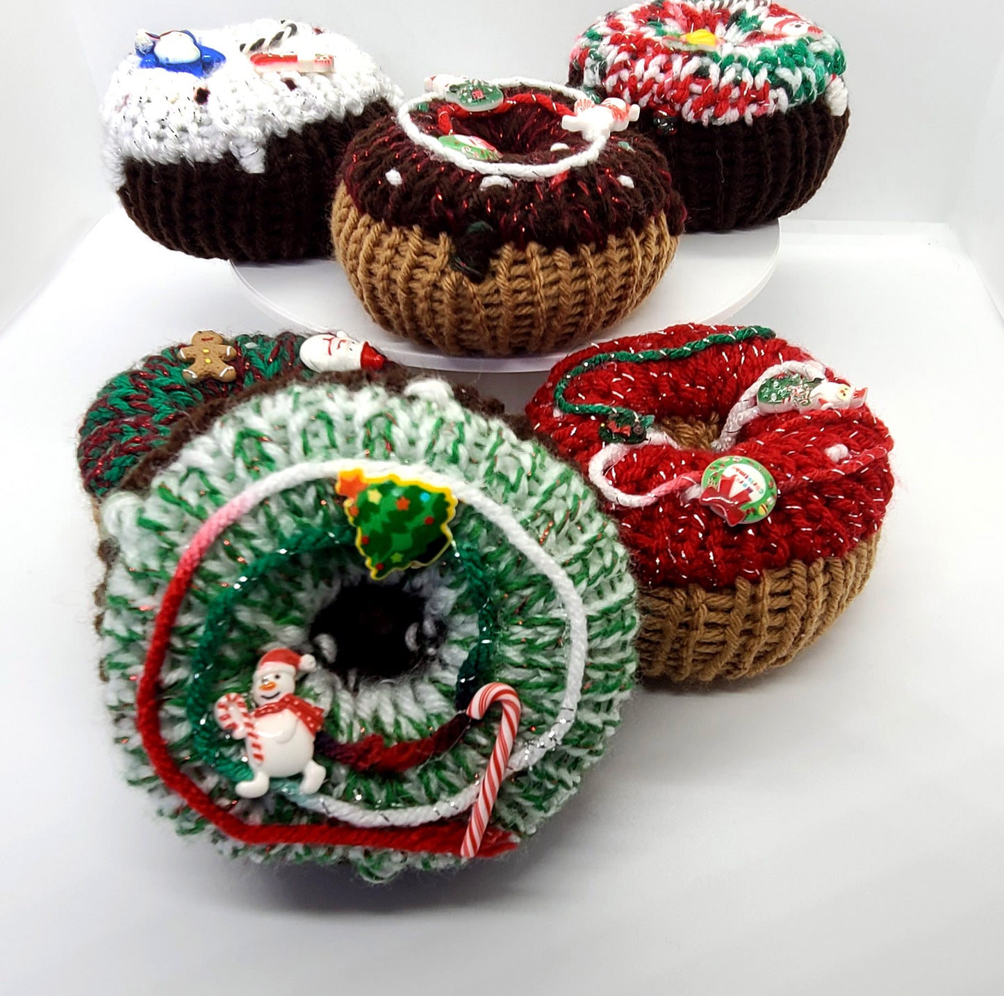 Christmas Knit Doughnut | Holiday Décor | Plush Toy
