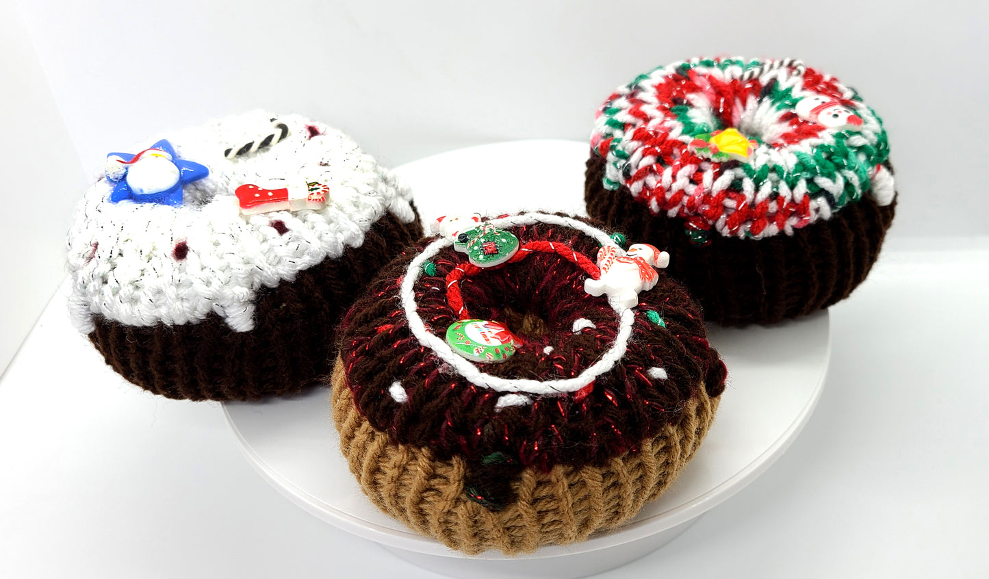 Christmas Knit Doughnut | Holiday Décor | Plush Toy